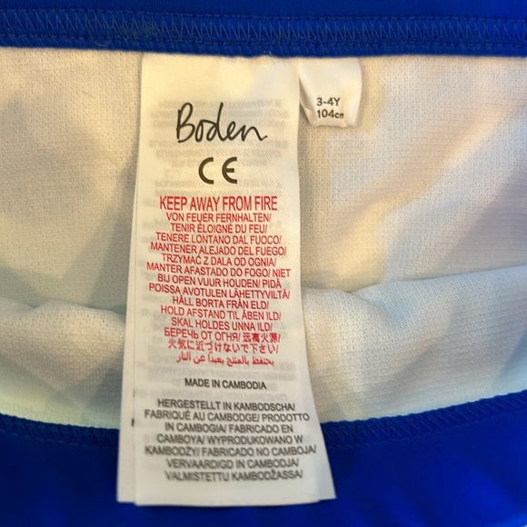 Mini Boden Girls patterned swim shorts NWOT size 3-4y - Picture 2 of 6